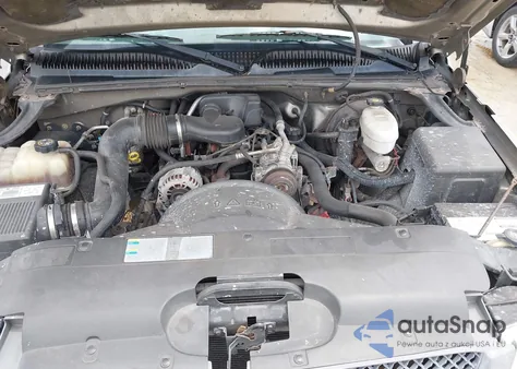 2003 Chevrolet Silverado 1500 Work Truck z USA, uszkodzony, nr VIN 1GCEC14X83Z119697